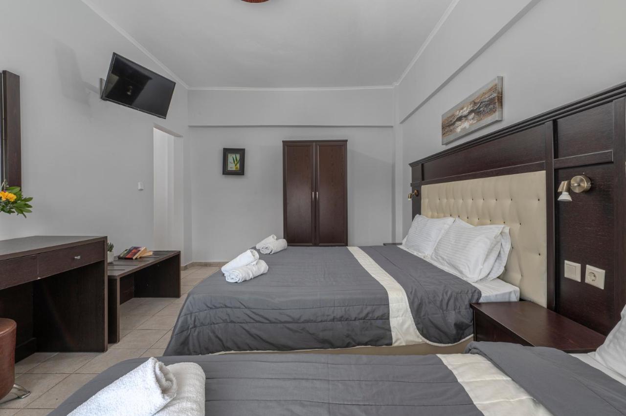 Adonis Hotel เปฟโกโฮรี ภายนอก รูปภาพ